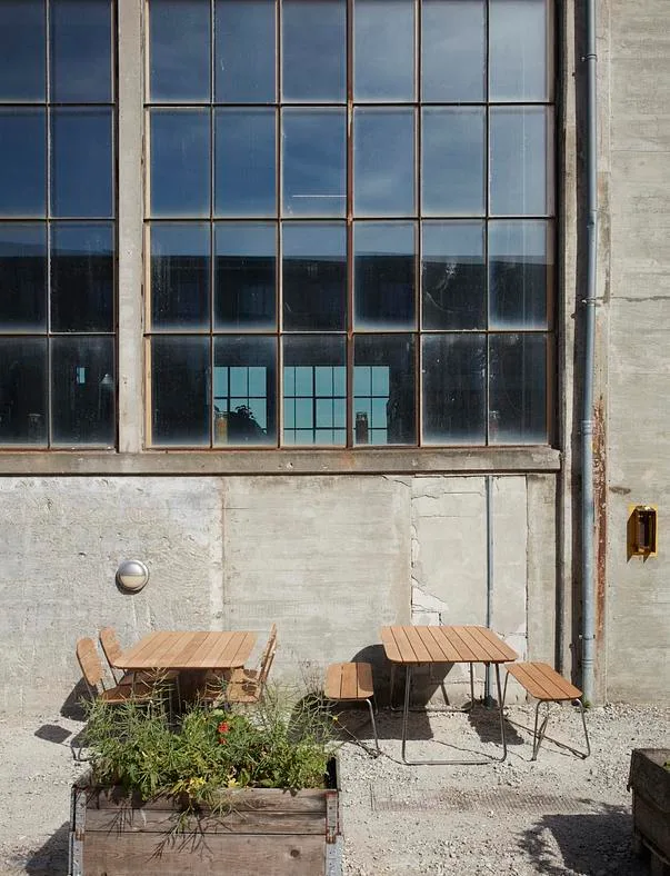 Fritz Hansen LILIUM -bench - Image 3