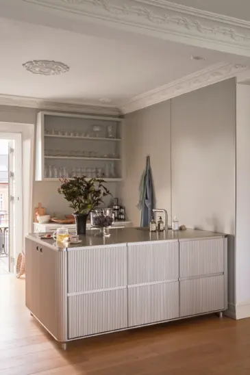 Vipp V3 keittiösaareke, 3 yksikköä, anodisoitu alumiini