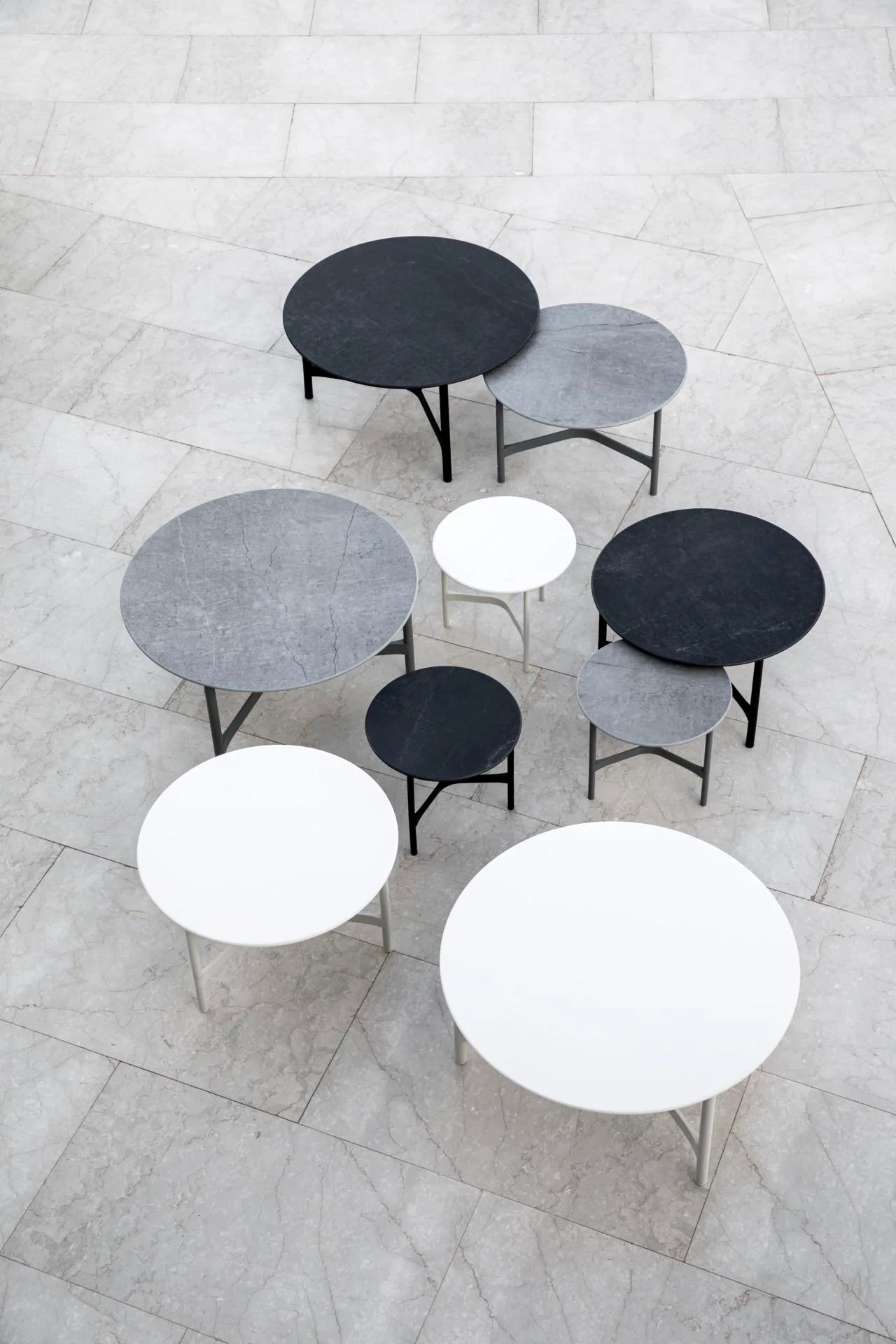 Cane-line TWIST -coffee table Ø 90 cm, white / grey - Image 2
