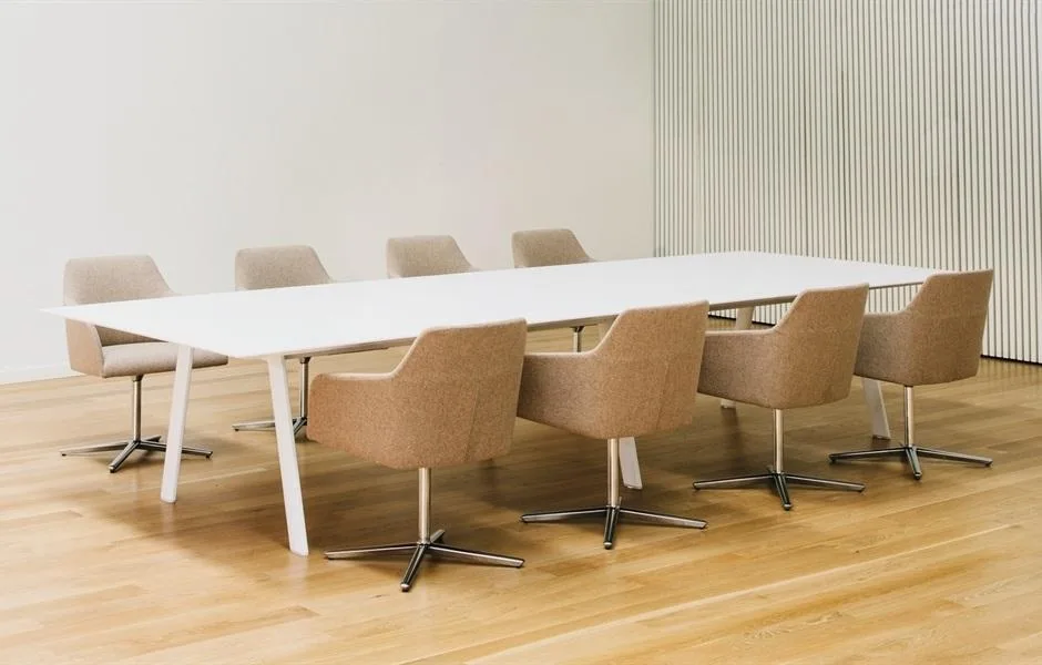 Andreu World ALYA-tuoli, pyörivä jalka, harmaa/valkoinen SO1532 - Image 2