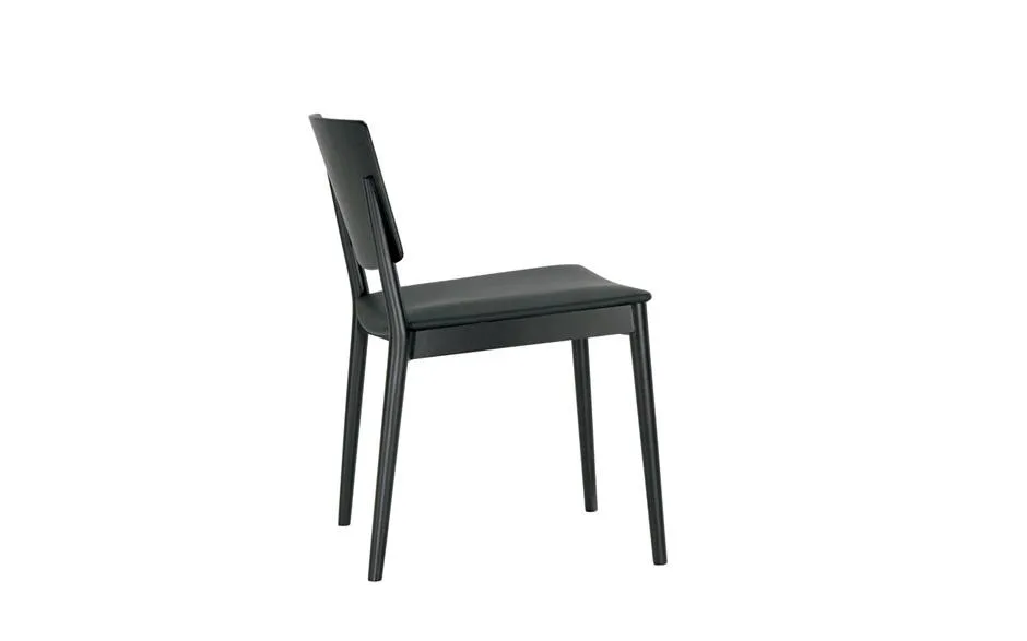 Andreu World HAPPY chair, black leather/black beech SI0377 - Image 2