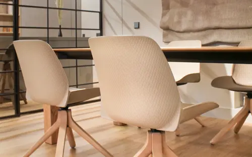 Andreu World NUEZ chair, front upholstered SI2786 - Image 2
