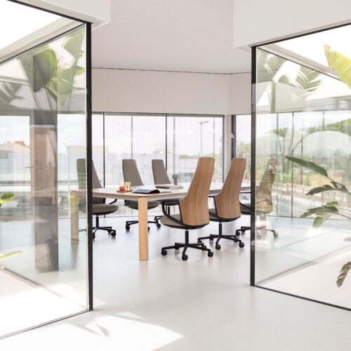 Andreu World CALMA chair SO2298 - Image 2
