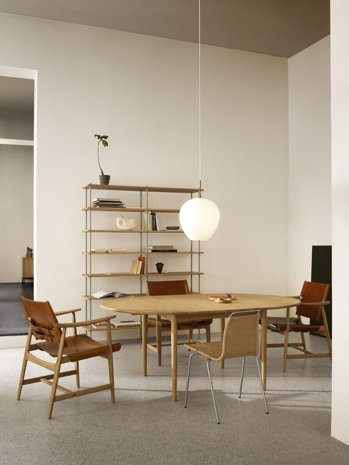 Carl Hansen BM0121 extendable dining table - Image 6