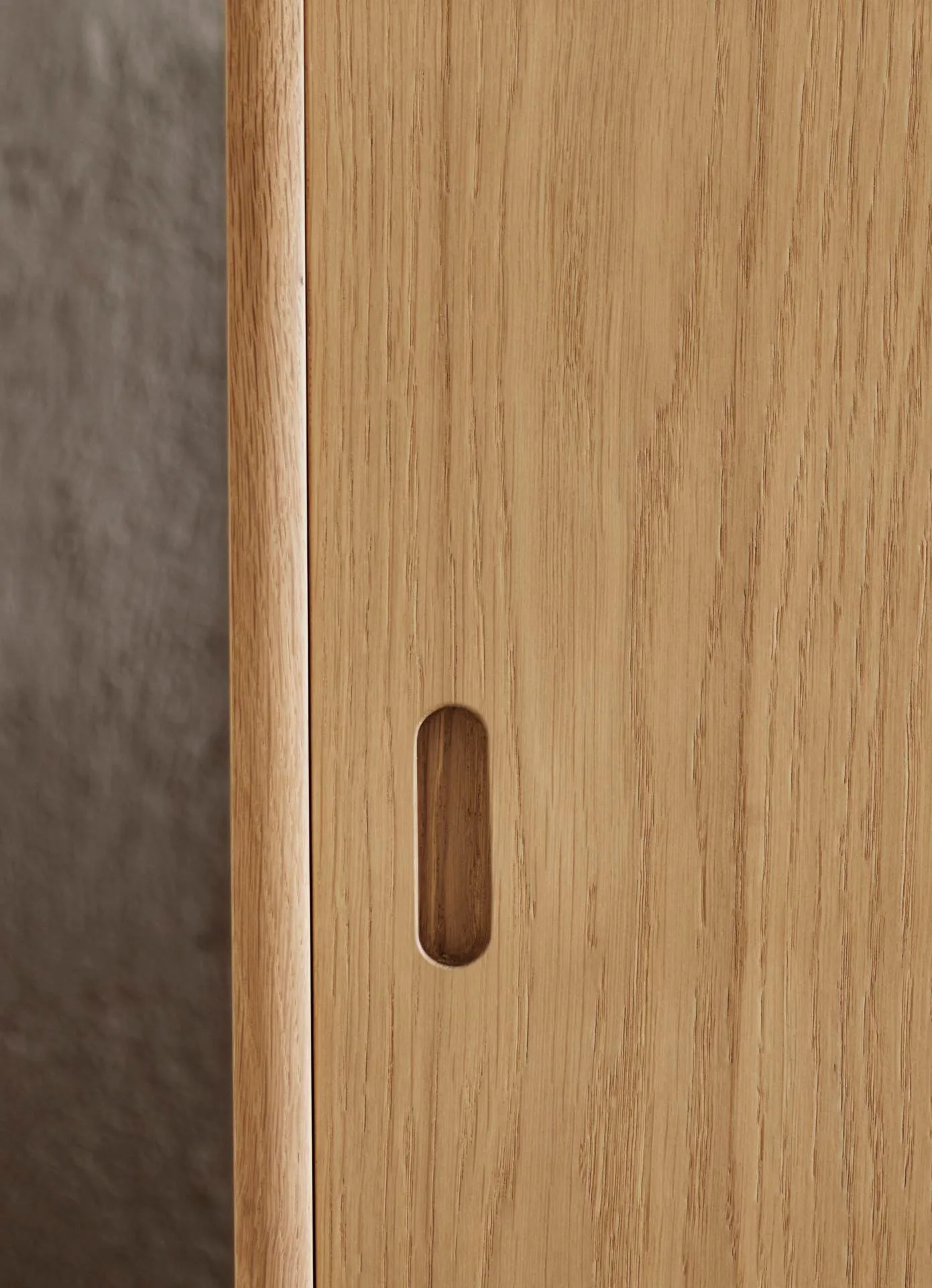 Carl Hansen BM0253 cabinet, oiled oak - Image 2