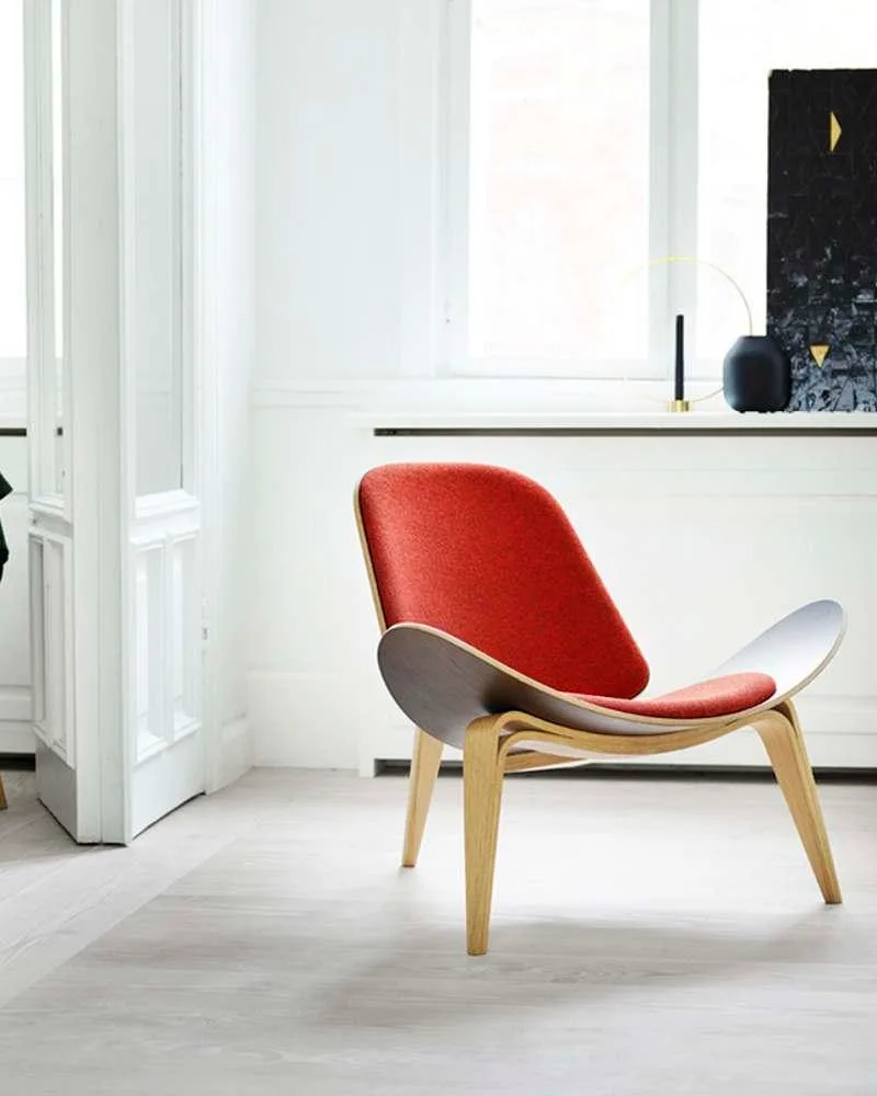 Carl Hansen CH07 -tuoli, lakattu tammi/musta nahka - Image 5