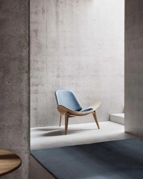 Carl Hansen CH07 chair, lacquered oak/black leather - Image 6