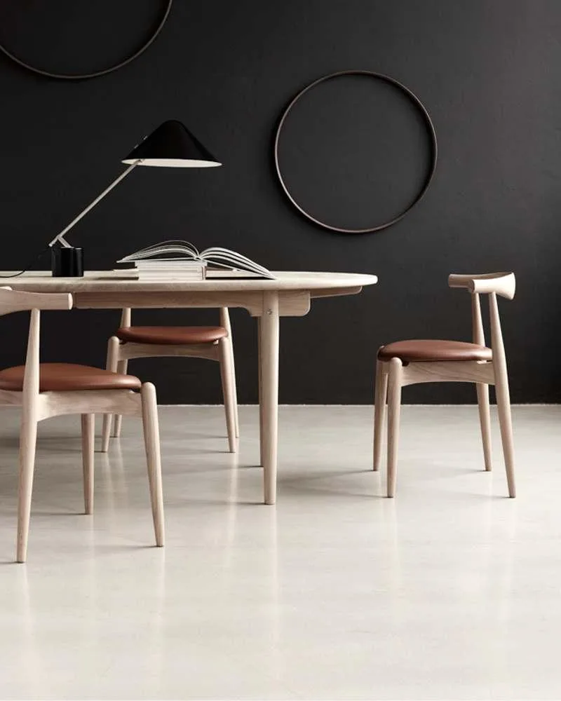 Carl Hansen CH20 chair, white oiled oak / light leather - Image 4