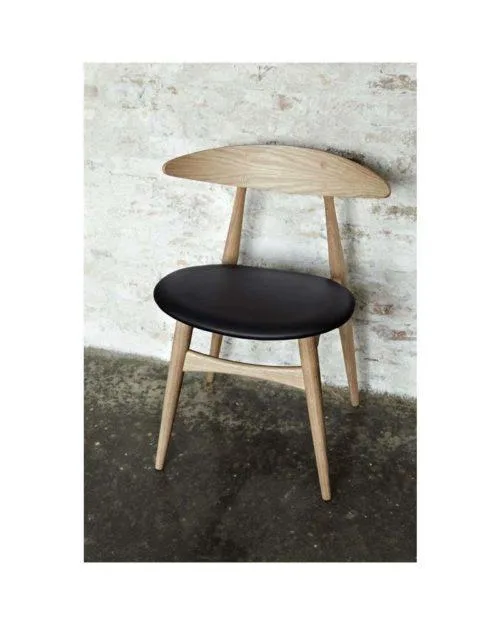 Carl Hansen CH33P chair, oiled oak / black leather - Image 3