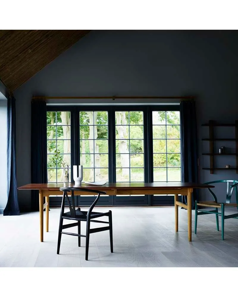 Carl Hansen CH24 -tuoli, musta tammi/luonnonvärinen istuin - Image 5