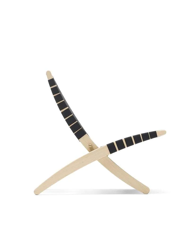 Carl Hansen MG501 lounge chair, soaped oak / black webbing - Image 3