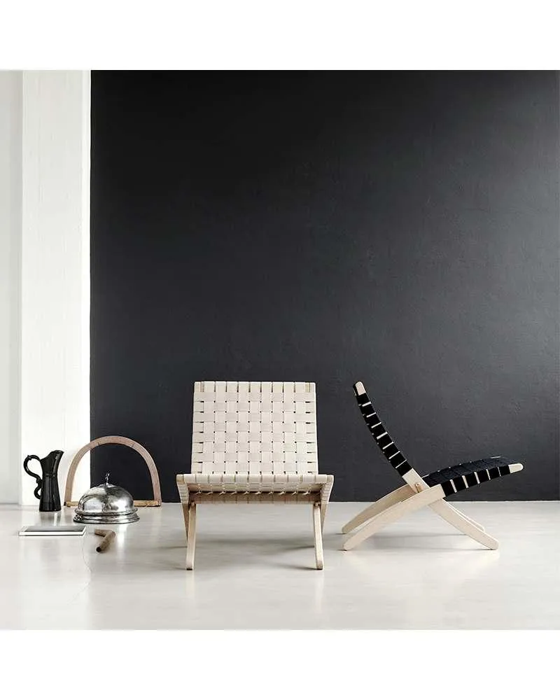 Carl Hansen MG501 lounge chair, black oak / black webbing - Image 3