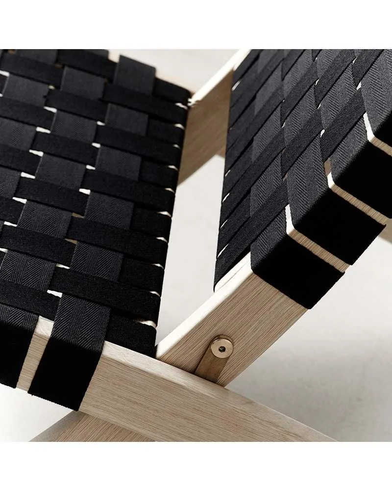 Carl Hansen MG501 lounge chair, soaped oak / black webbing - Image 5