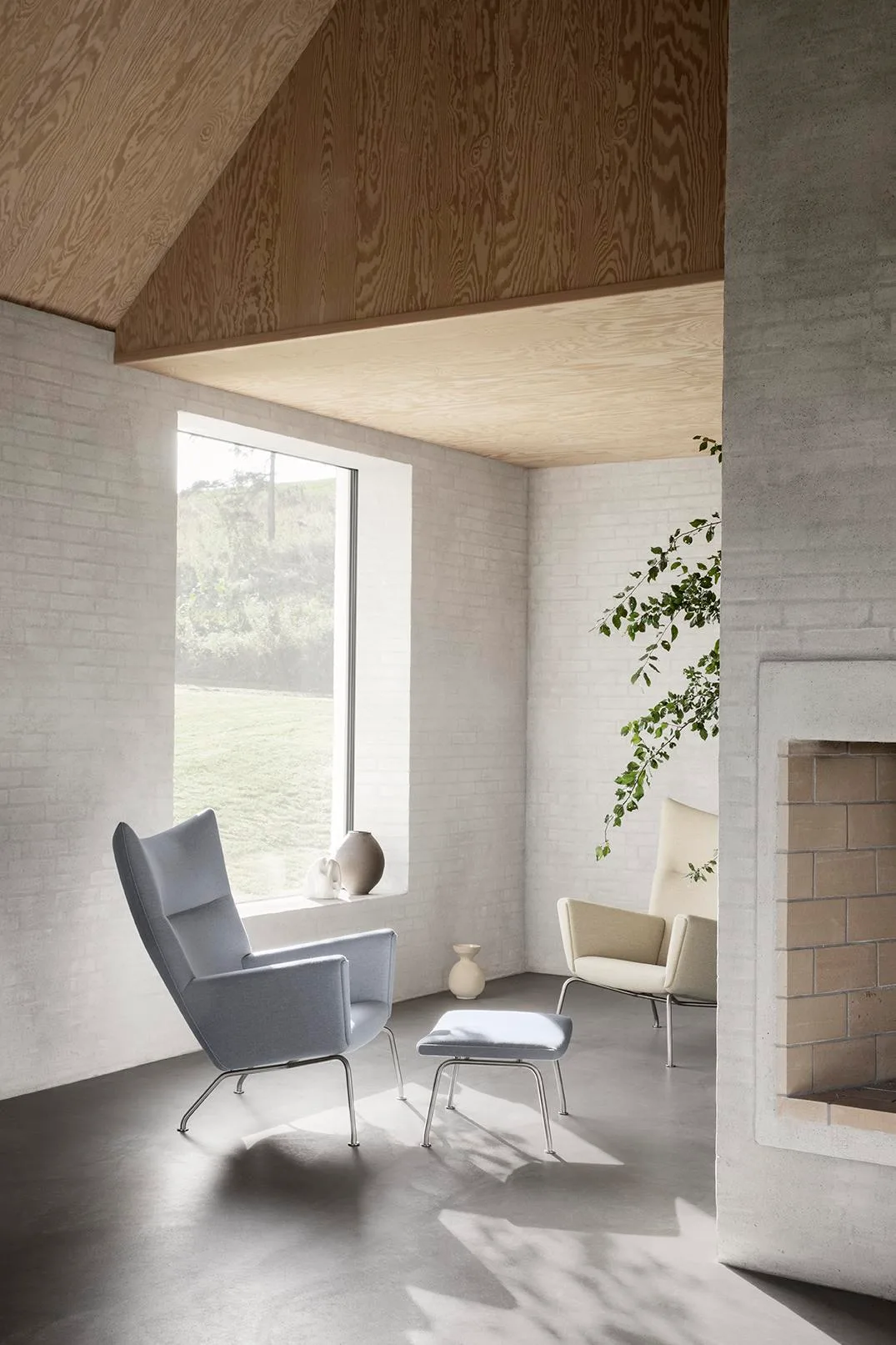 Carl Hansen CH445 WING -armchair, black leather - Image 3