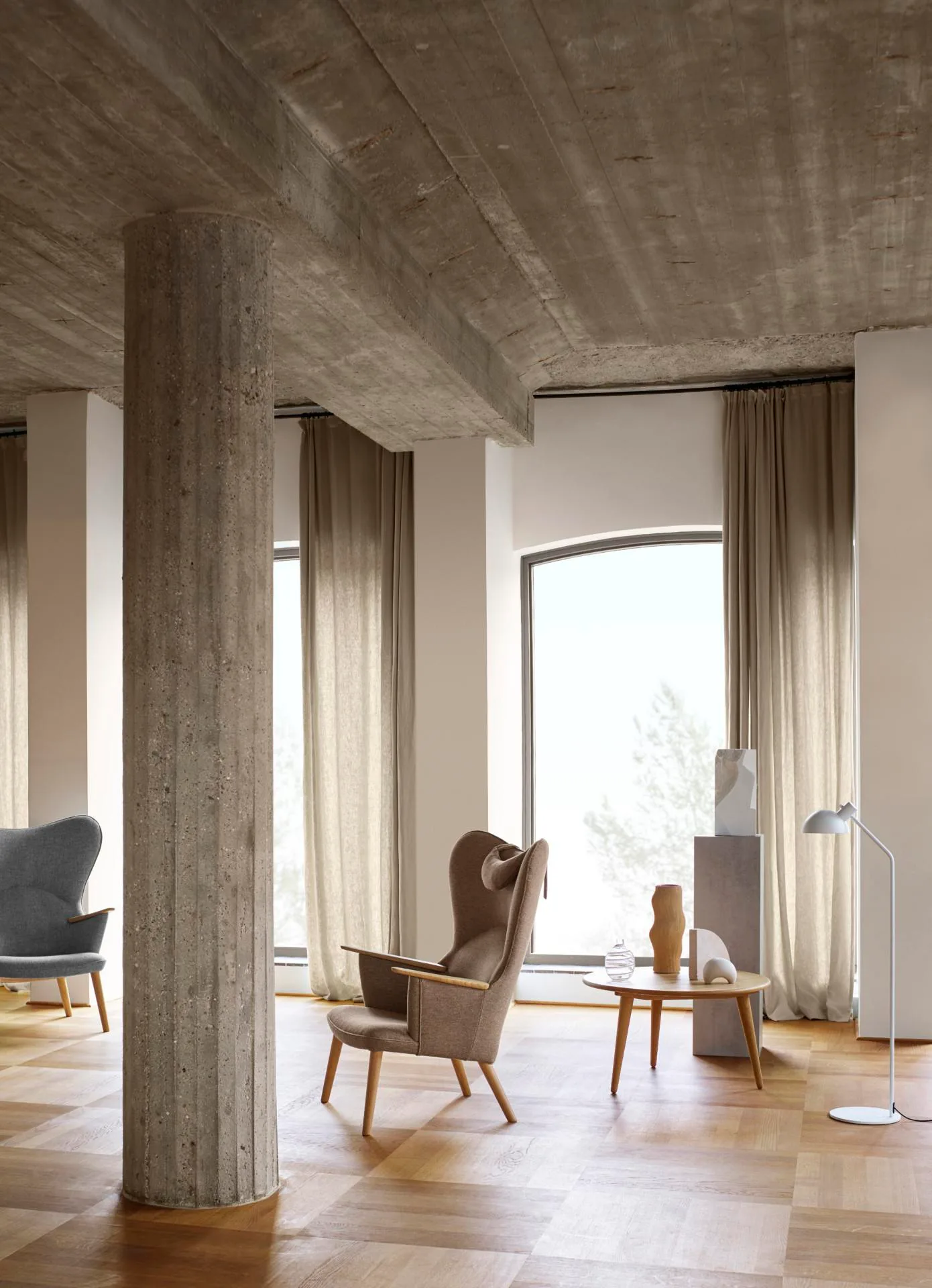 Carl Hansen CH78 MAMA BEAR -nojatuoli, harmaa / öljytty tammi - Image 3