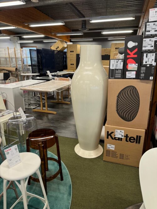 Kartell MISSES FLOWER POWER -vaasi, valkoinen, outlet - Image 2
