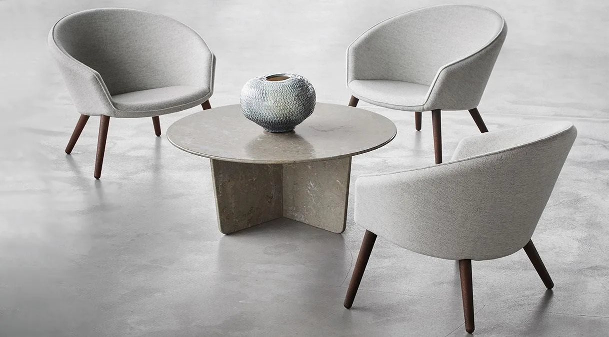 Fredericia DITZEL Lounge chair, moonlight sheepskin/lacquered oak - Image 4