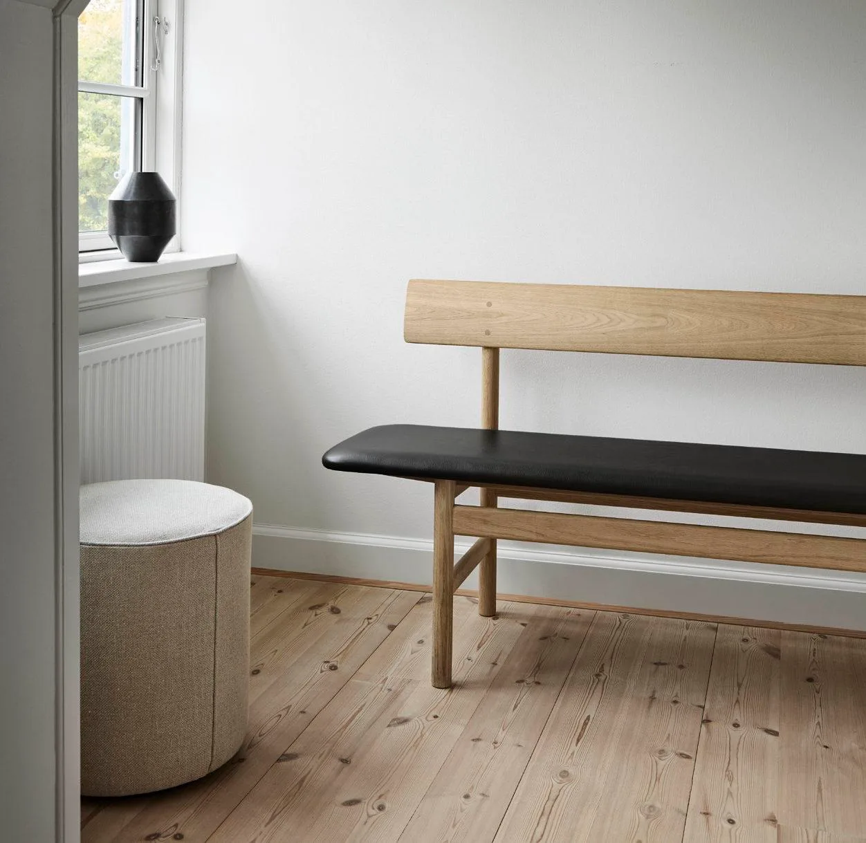 Fredericia BM -penkki, valkoöljytty tammi/musta nahka - Image 2