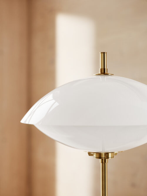 Fritz Hansen CLAM-lattiavalaisin - Image 6