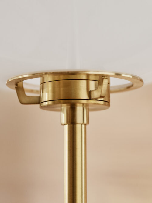 Fritz Hansen CLAM-lattiavalaisin - Image 8