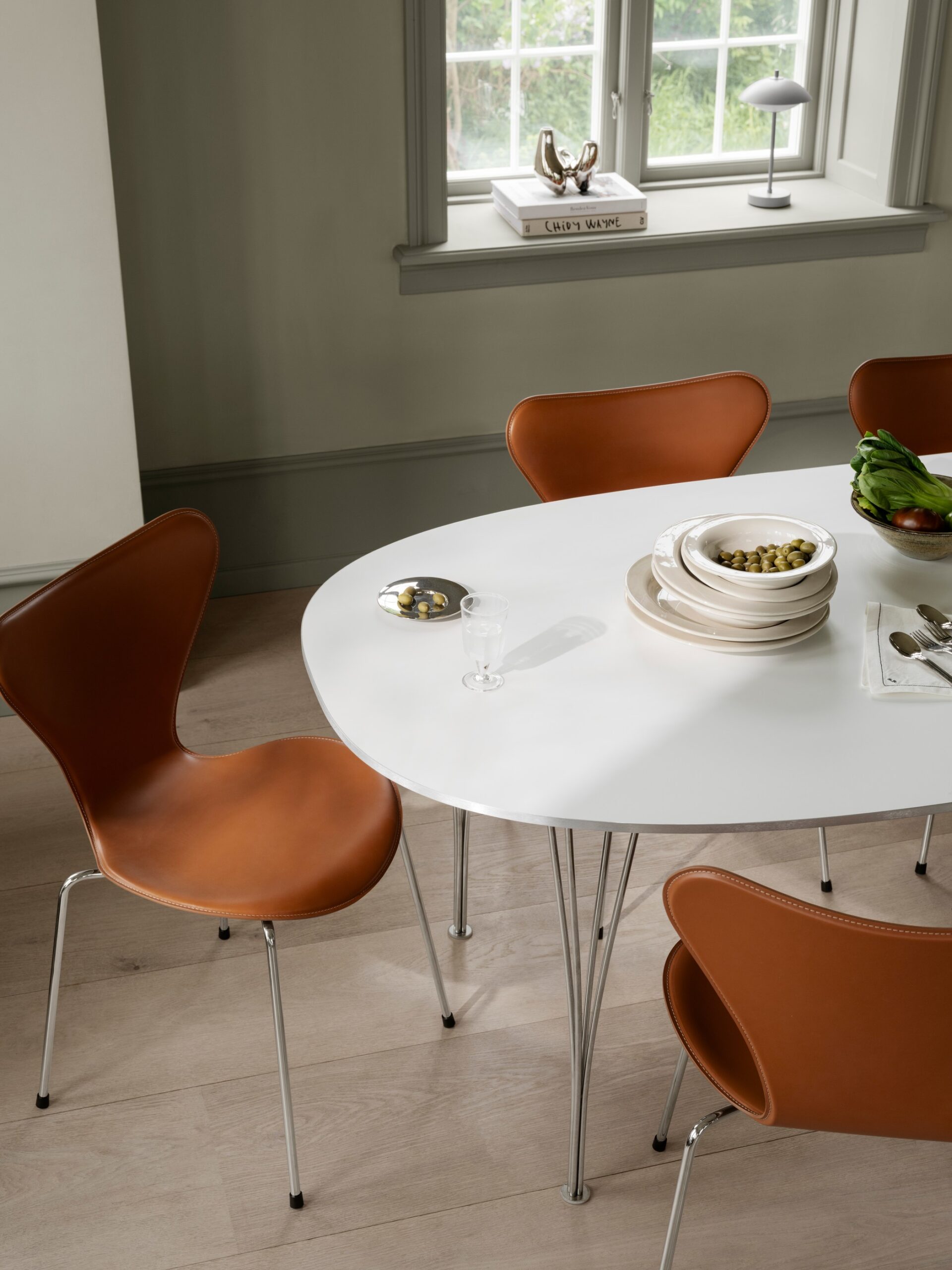 Fritz Hansen SERIES 7 TAILORED -tuoli, limited edition - Image 11