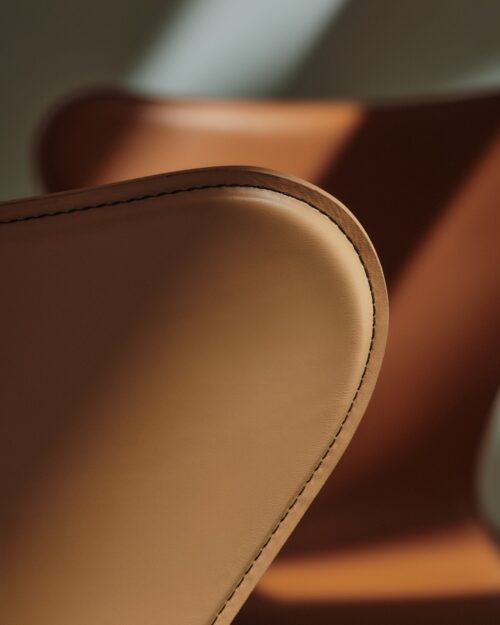 Fritz Hansen SERIES 7 TAILORED -tuoli, limited edition - Image 7