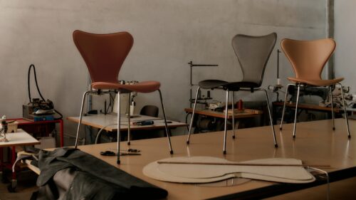 Fritz Hansen SERIES 7 TAILORED -tuoli, limited edition - Image 4