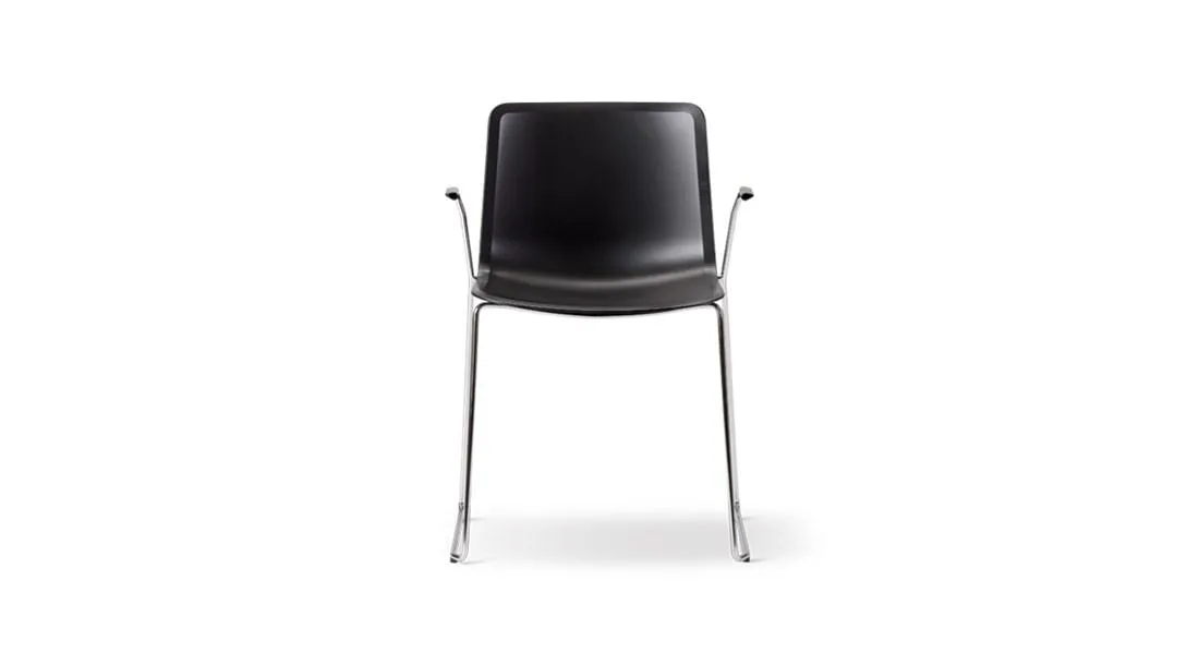 Fredericia PATO armchair, sledge base, black/chrome