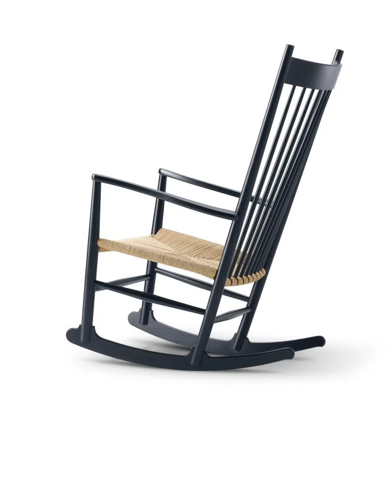 Fredericia J16 rocking chair, black/natural paper cord - Image 2