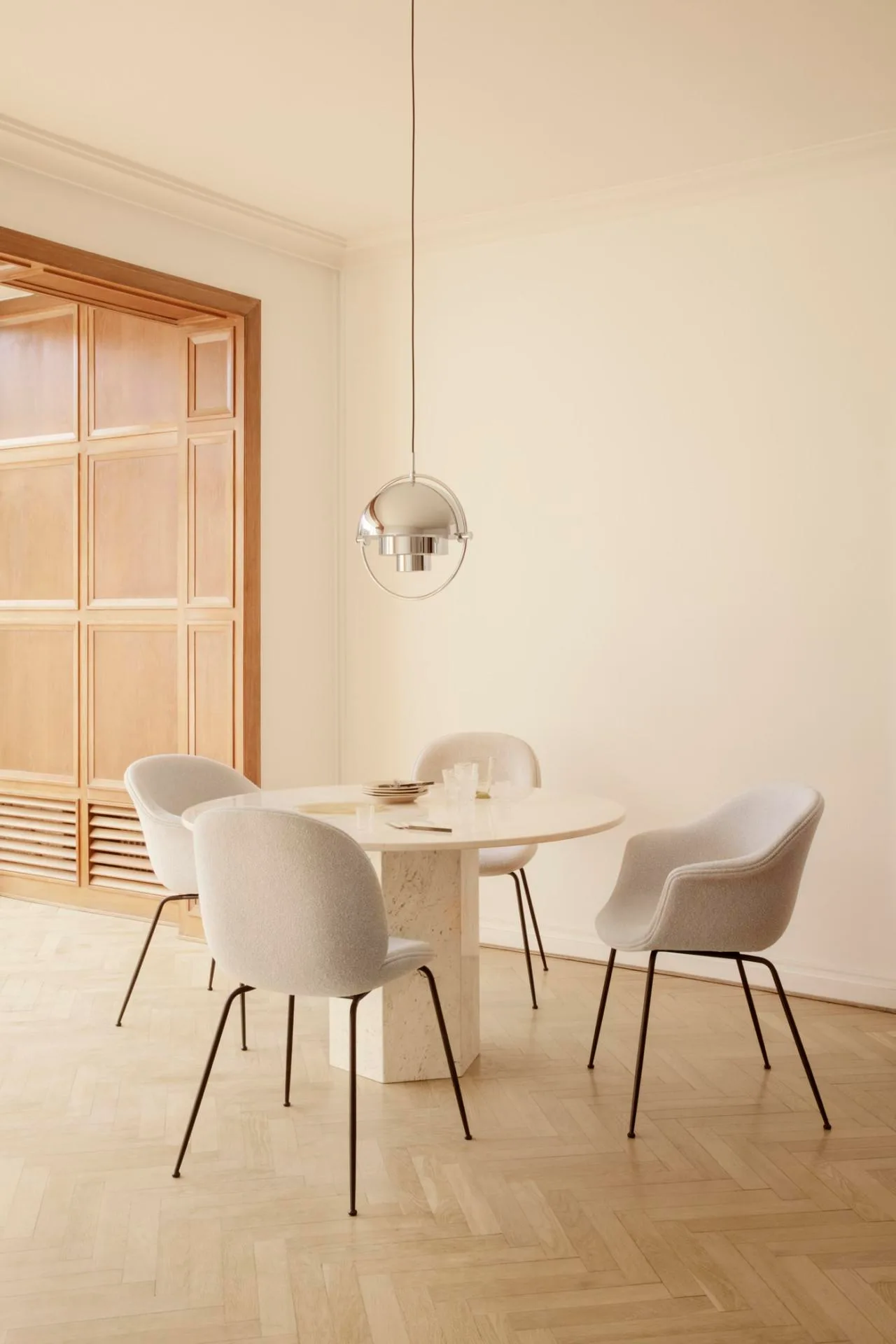 GUBI BEETLE chair, fully upholstered - Image 10