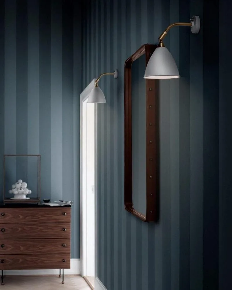 GUBI BESTLITE BL7 -seinävalaisin, musta/messinki - Image 2