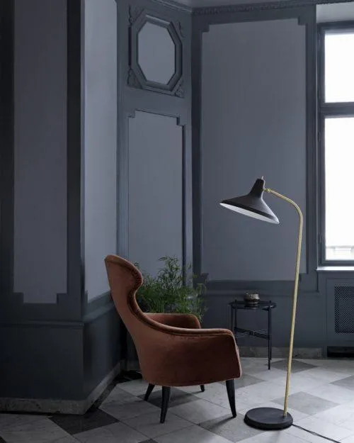 GUBI G-10 floor lamp, black/brass - Image 2