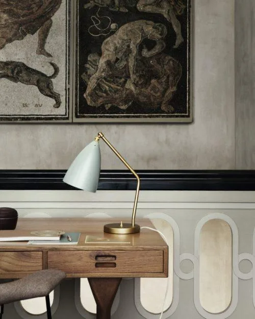 GUBI GRÄSHOPPA table lamp, black/brass - Image 3