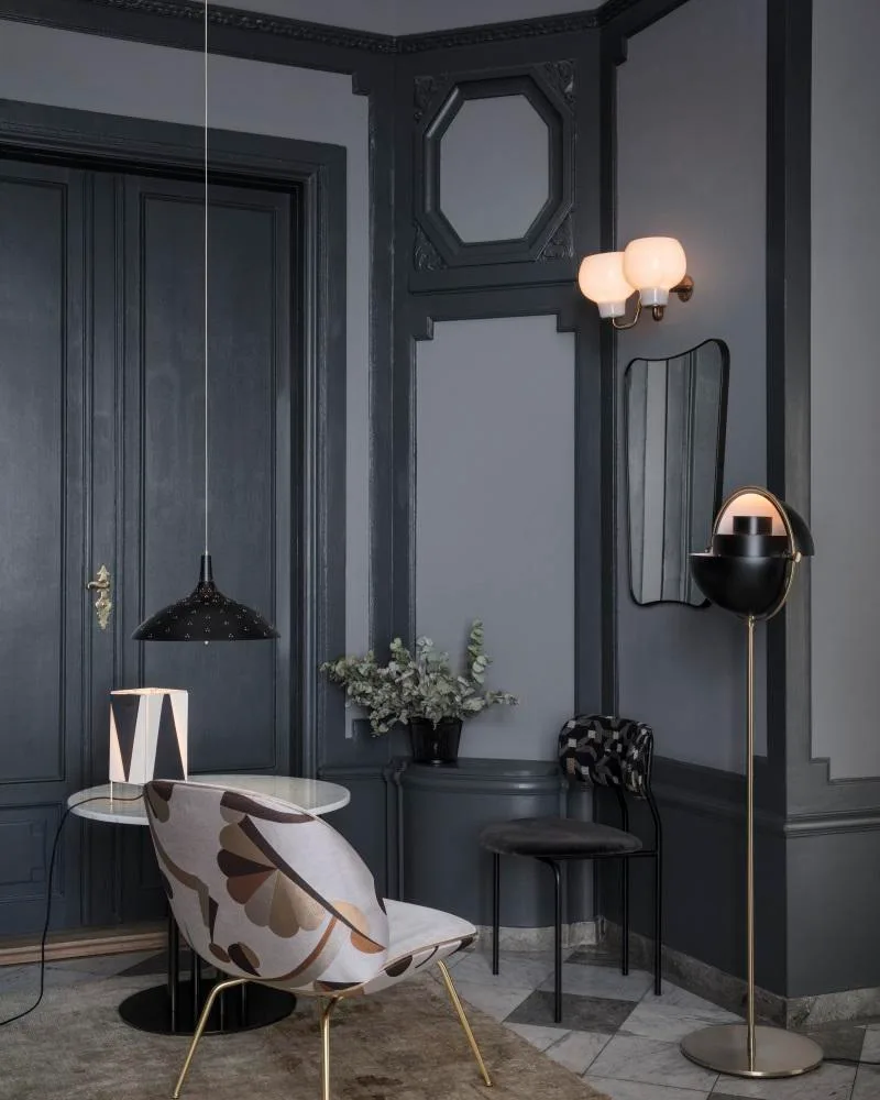 GUBI MULTI-LITE floor lamp, white/chrome - Image 3