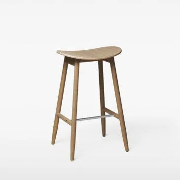 Massproductions ICHA barstool 65 cm, natural oak