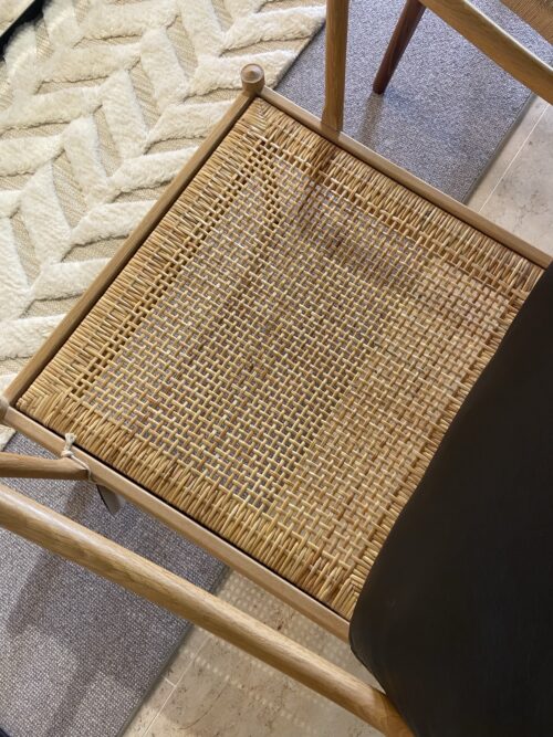 Carl Hansen OW149 COLONIAL -nojatuoli, valkoöljytty tammi/musta nahka, outlet - Image 3
