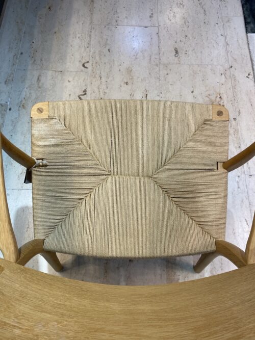 Carl Hansen CH22-nojatuoli, öljytty tammi/luonnonvärinen paperinaru, outlet - Image 3