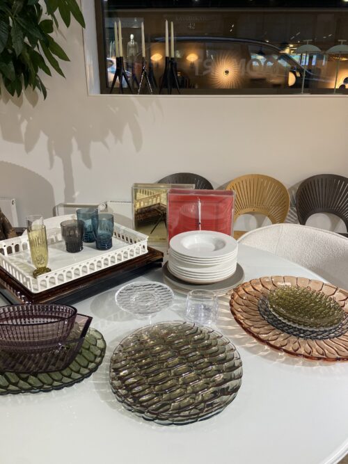 Kartell ASTIAT JA PIENTUOTTEET, outlet