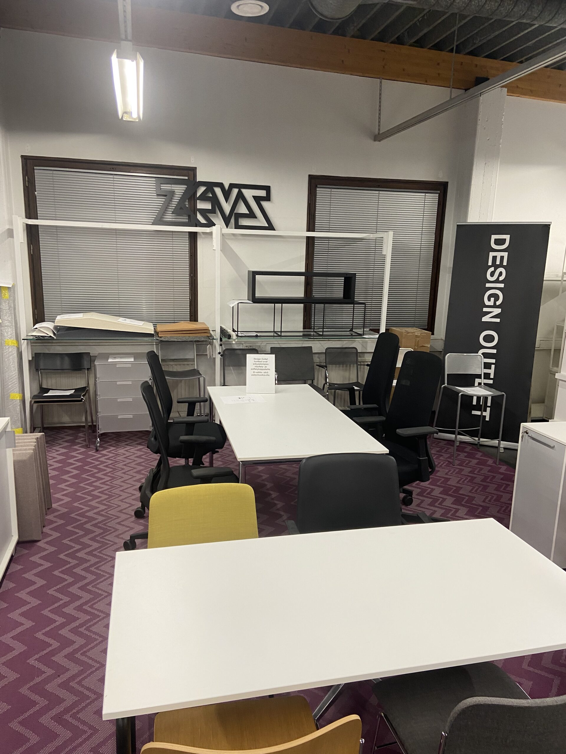 Howe USU-taittopöytä 140x70cm, valkoinen/musta, outlet - Image 3