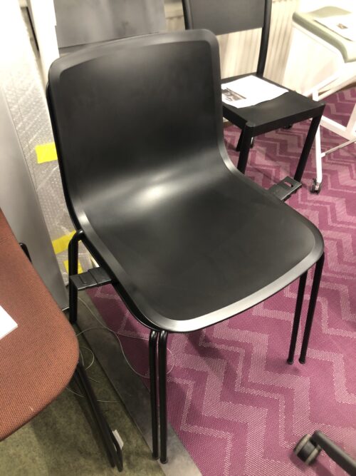 Fredericia PATO-tuoli (2kpl jäljellä), 4-leg, musta polypropeeni/musta, outlet - Image 2