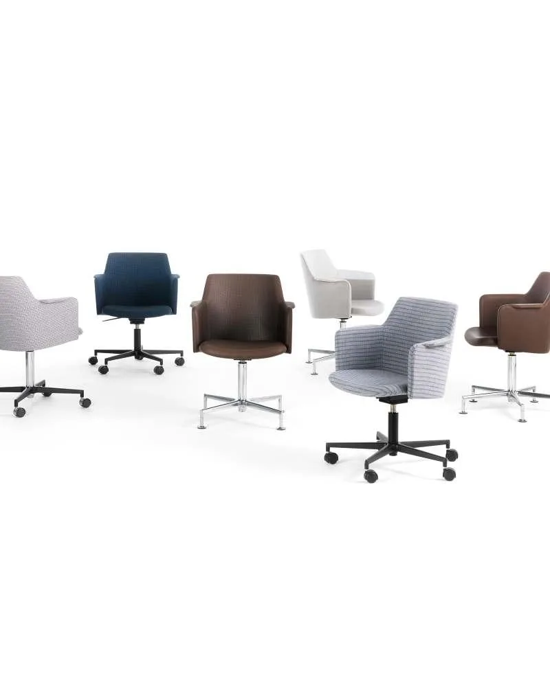 Lammhults CAROUSEL -tuoli, vaaleanruskea nahka/kiillotettu alumiini - Image 3