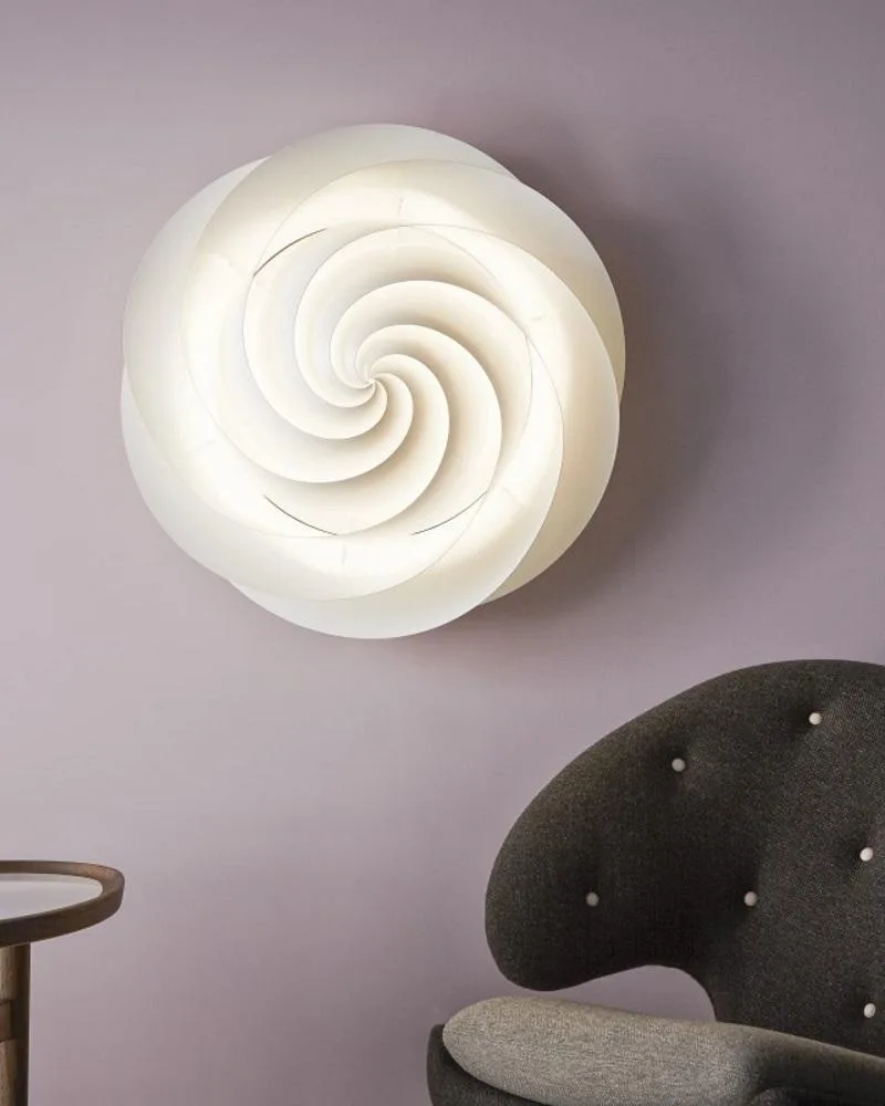 Le Klint SWIRL M seinä-/kattovalaisin, valkoinen - Image 3