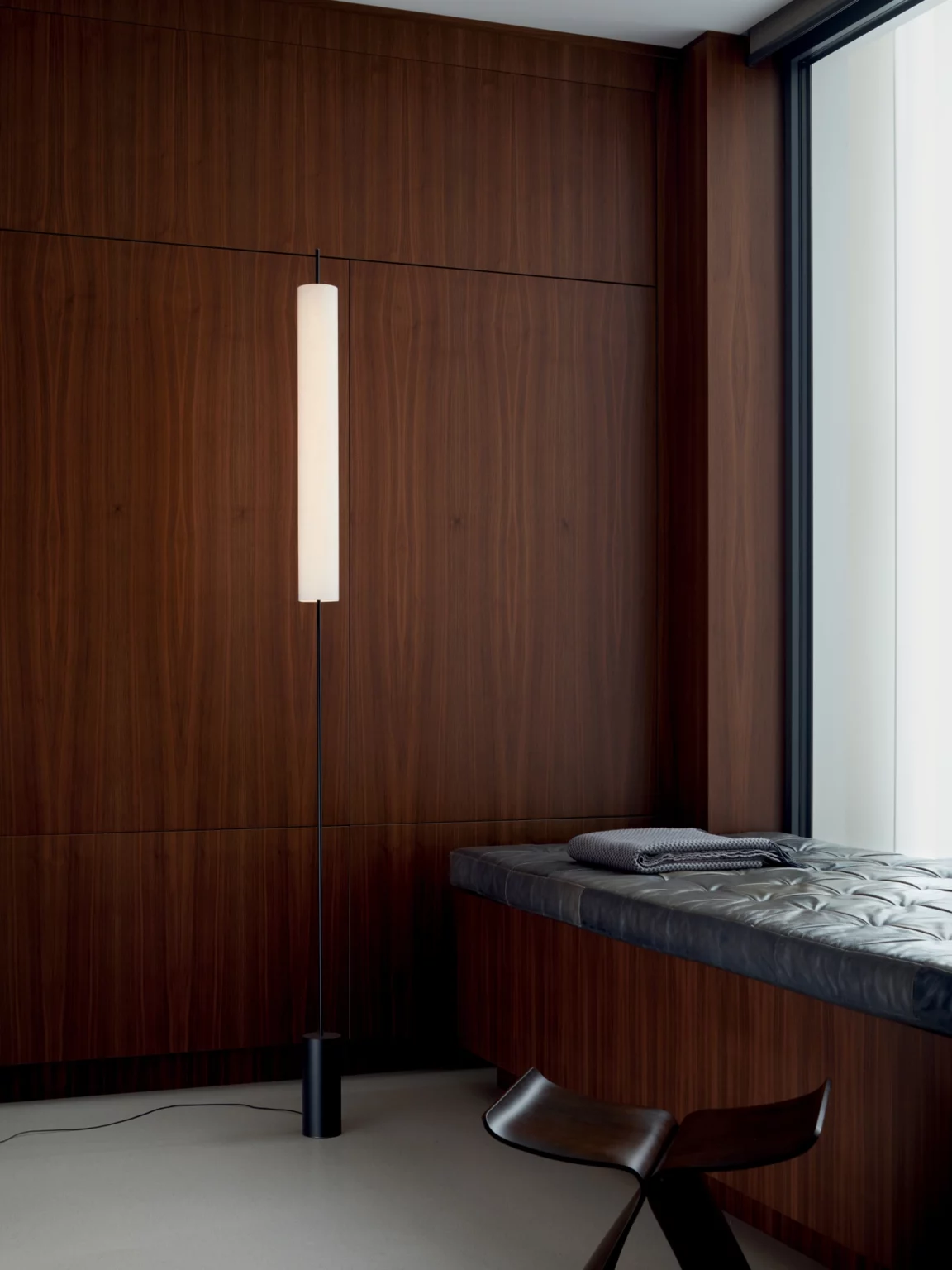 Luceplan HONO floor lamp - Image 3