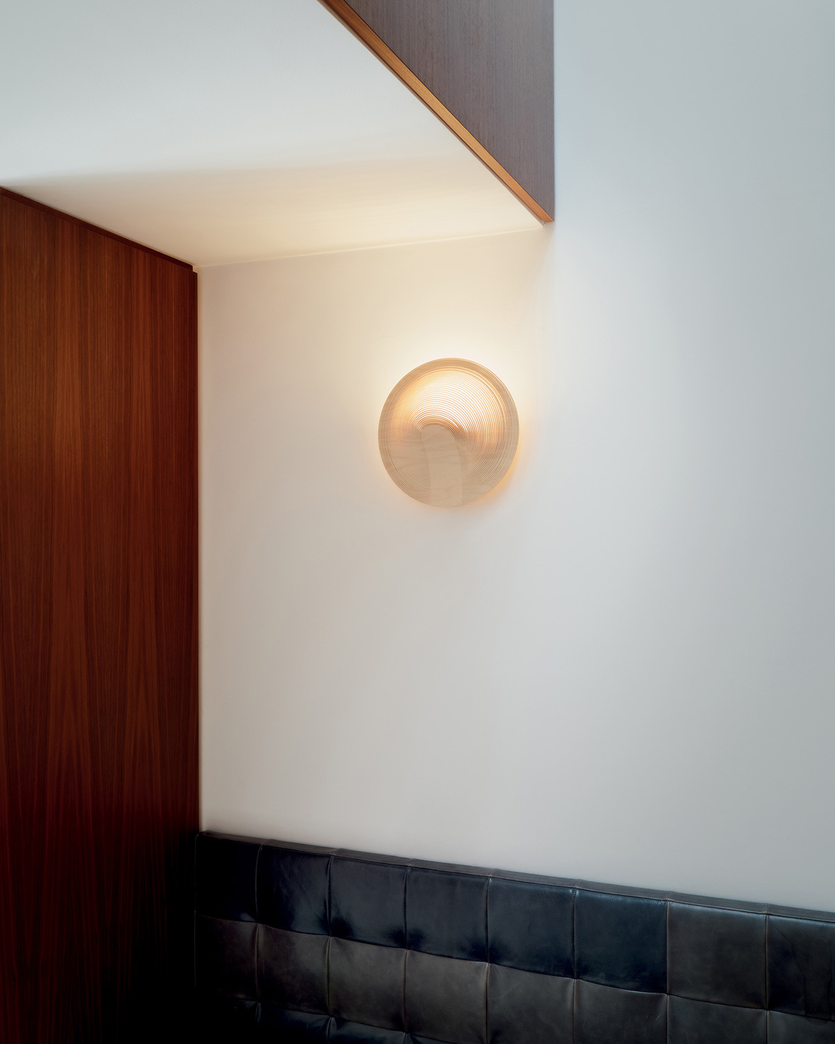 Luceplan ILLAN wall lamp - Image 2