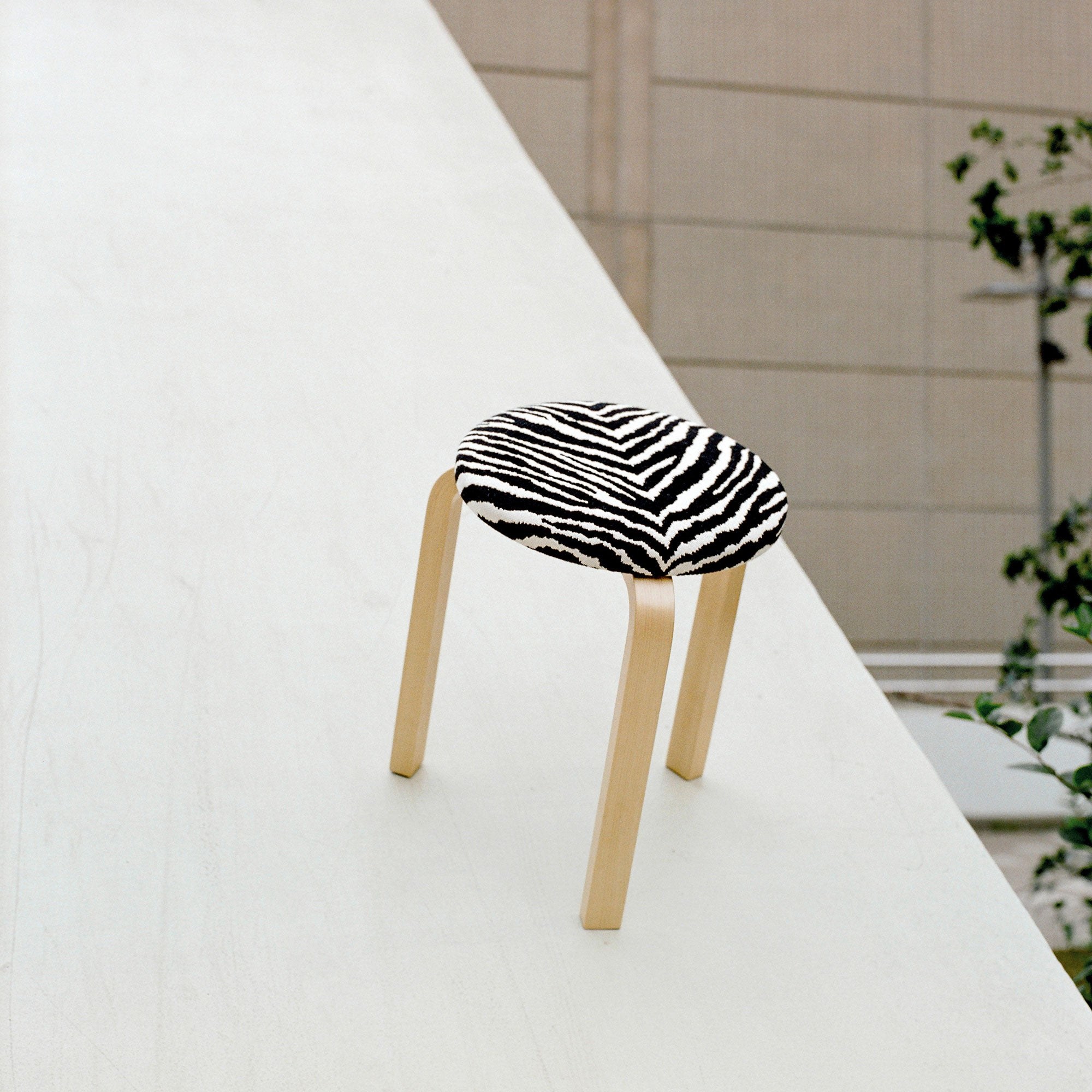 Artek JAKKARA 60 ZEBRA - Image 4