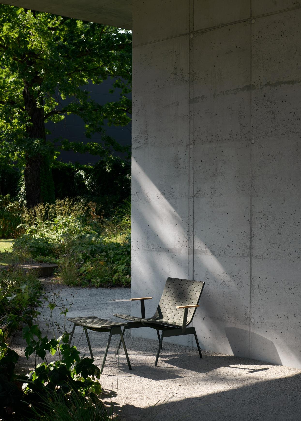 &Tradition VILLE AV45 lounge chair with arms - Image 2