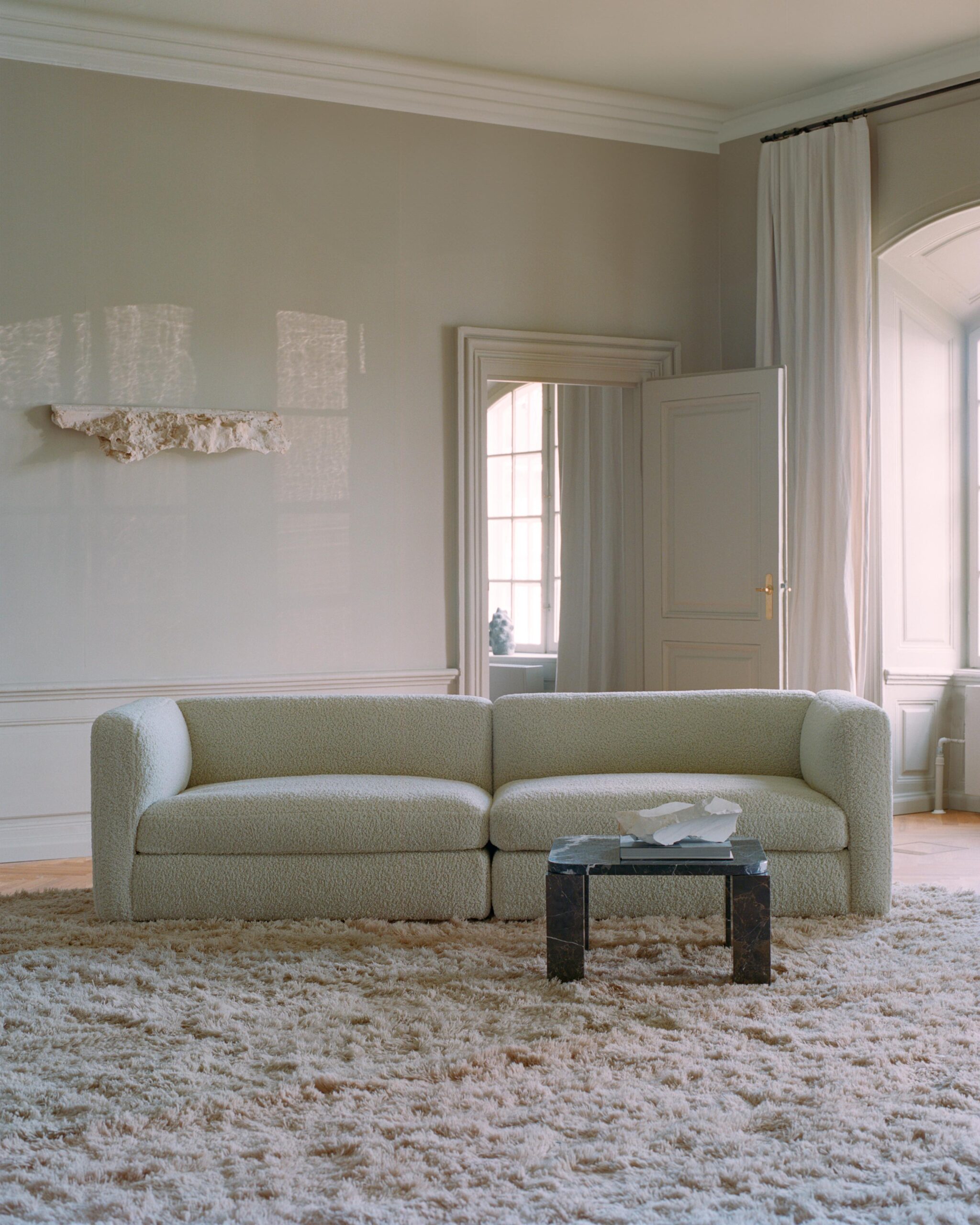 New Works CODA sofa, configuration 1 - Image 3