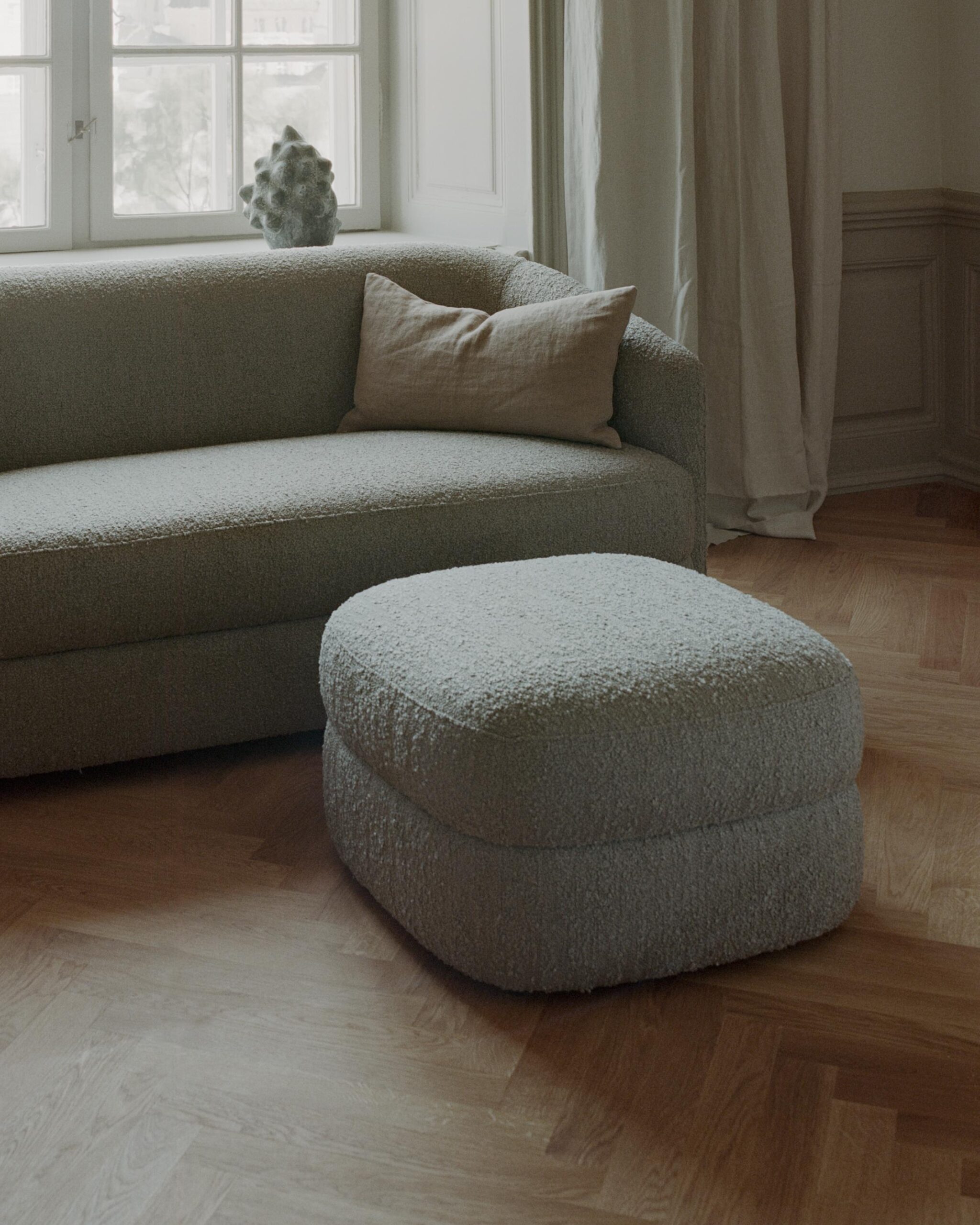 New Works COVENT pouf, small - Image 3