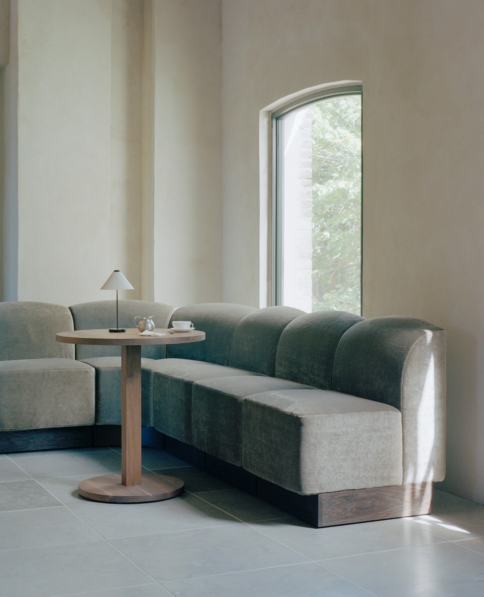 New Works ATLAS BISTRO table - Image 5
