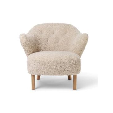 Audo Copenhagen INGEBORG lounge chair, sheepskin moonlight/oiled oak